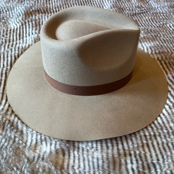 Tan Cowboy Hat with Brown Band - Picture 4 of 6